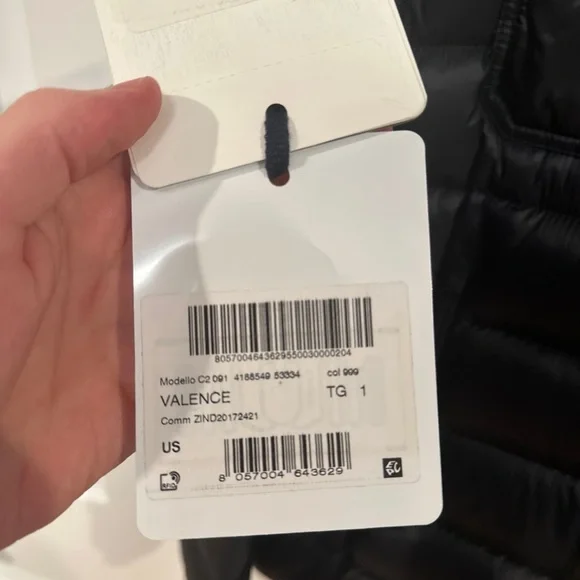 Moncler Jacket - Picture 12 of 12